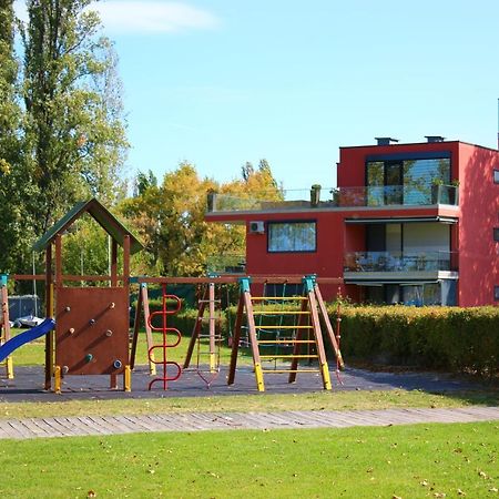 Prime Apartmans Balatonlelle Luaran gambar